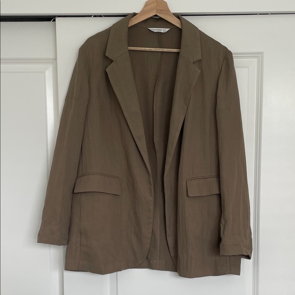 Stradivarius crinkle blazer - Picture 2 of 9